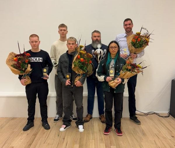 Afreksíþróttafólki í Hveragerði veittar viðurkenningar