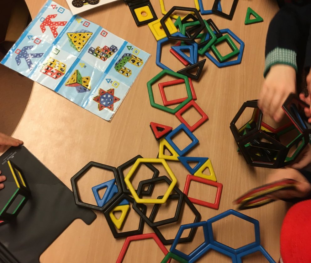 Leikskólinn Óskaland fær jólagjöf