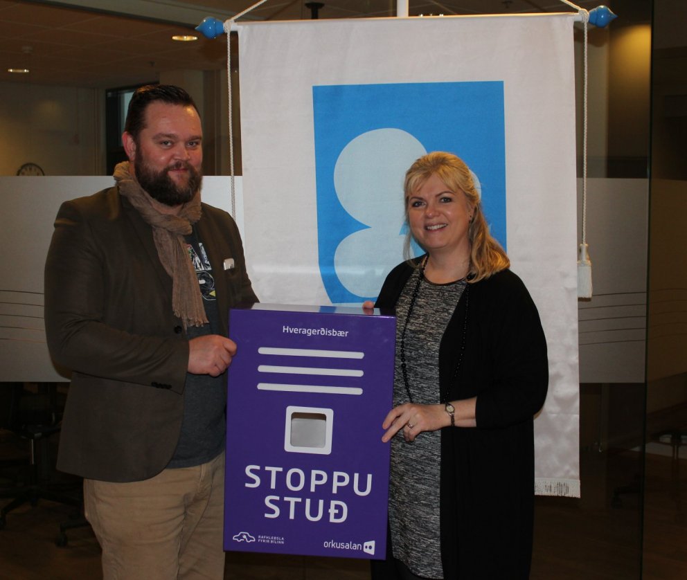 Orkusalan gefur hleðslustöð fyrir rafbíla