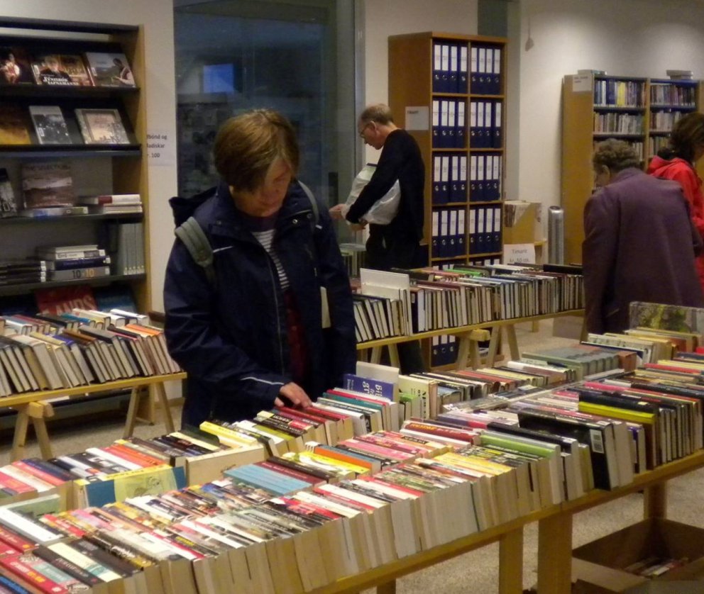 Bókasafnið í Hveragerði og Bókabæirnir austanfjalls á Blómstrandi dögum:
