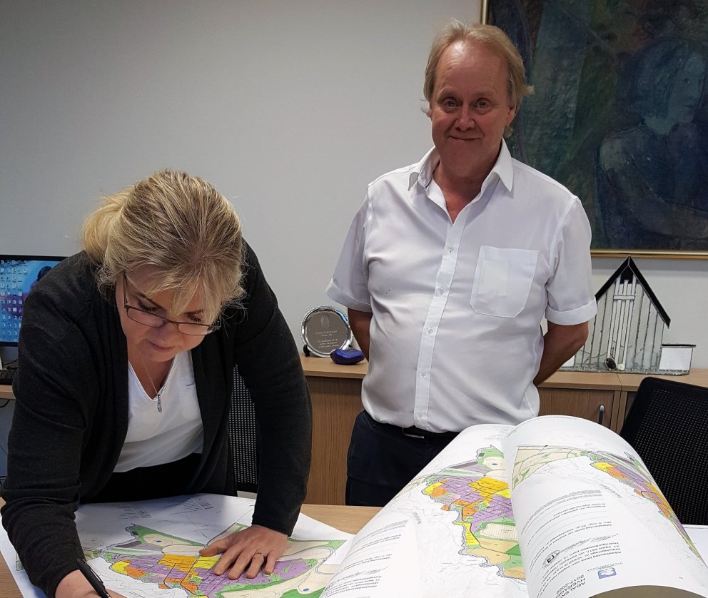 Nýtt aðalskipulag undirritað