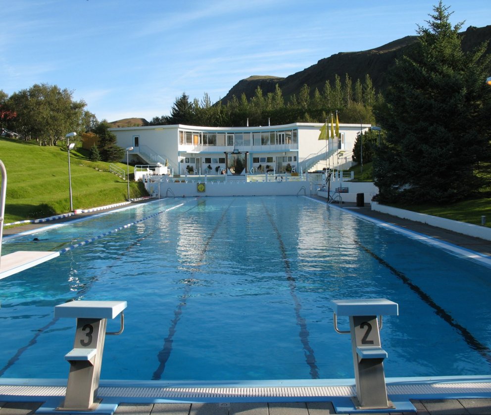 Sundlaugin Laugaskarði - sumaropnun og 80 ára afmæli