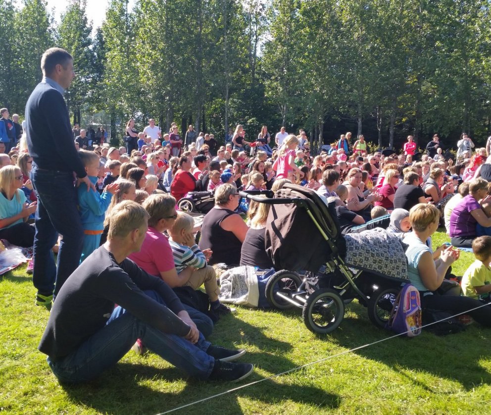 Skemmtun okkur saman í sumar