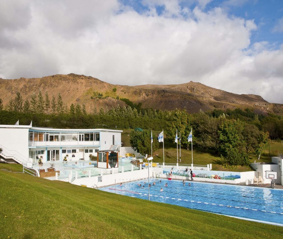 80 ára afmæli sundlaugarinnar í dag