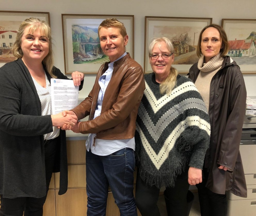 Samningur gerður við Villiketti ehf