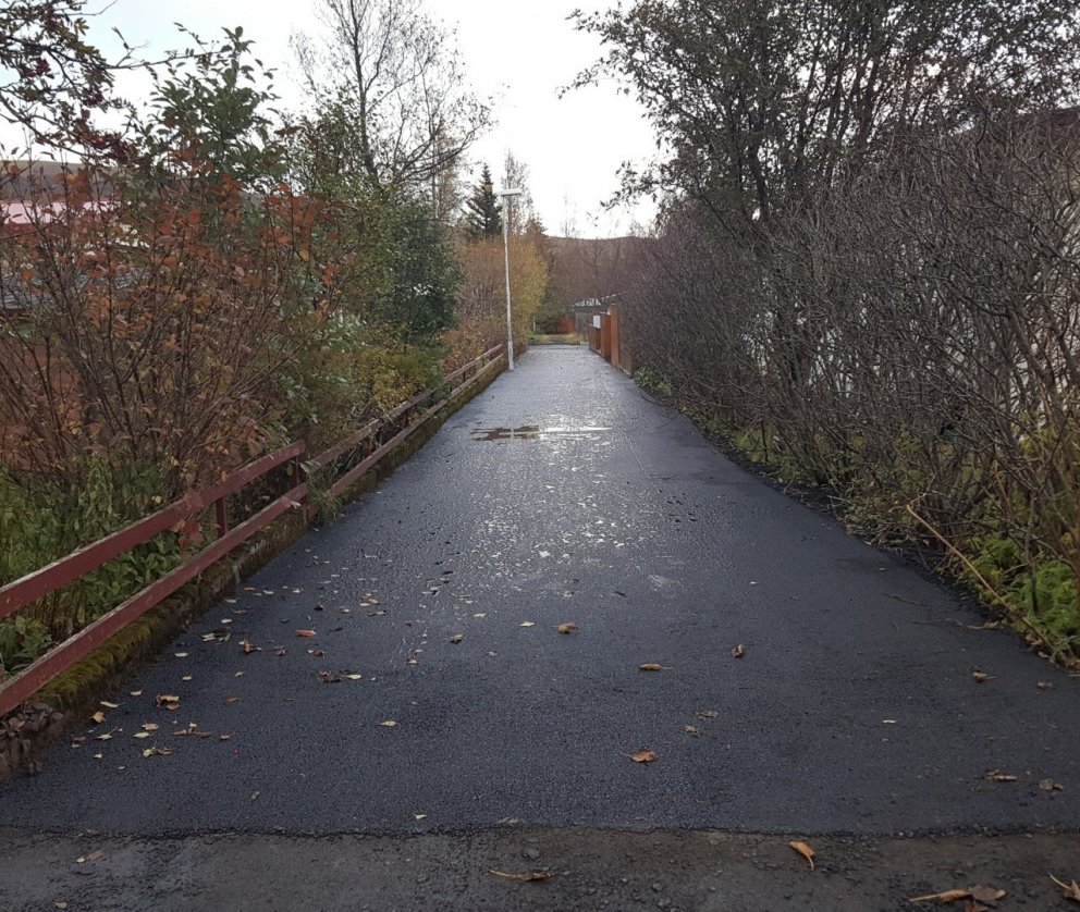 Göngustígar malbikaðir