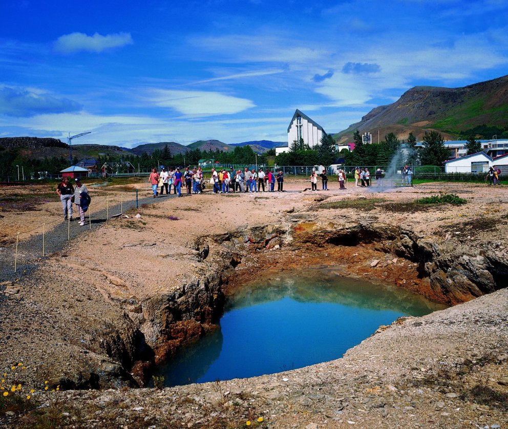 Upplýsingamiðstöðin opnuð að Breiðumörk 21