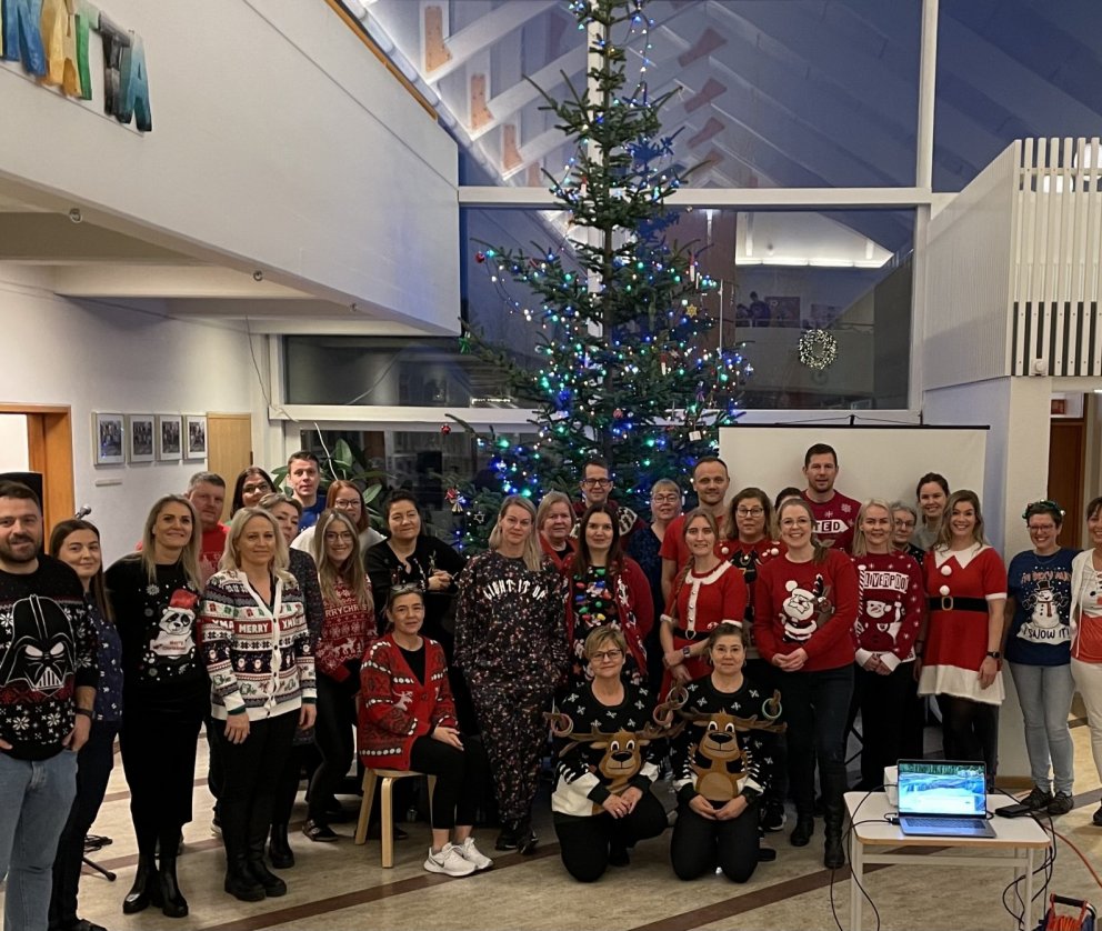 Jólapeysudagur hjá bæjarstofnunum