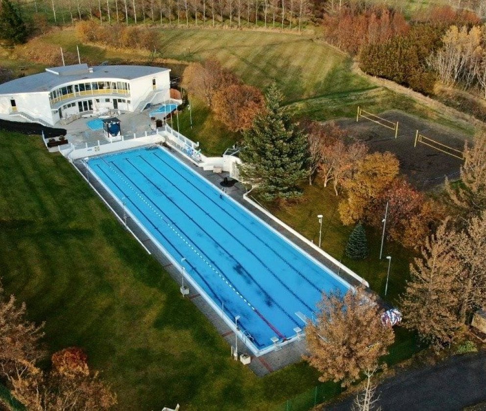 Páskaopnun í Sundlauginni Laugaskarði