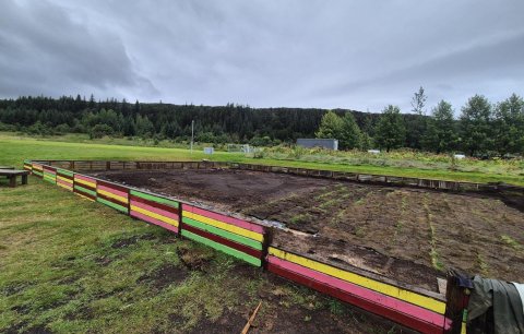Nýr ærslabelgur settur upp